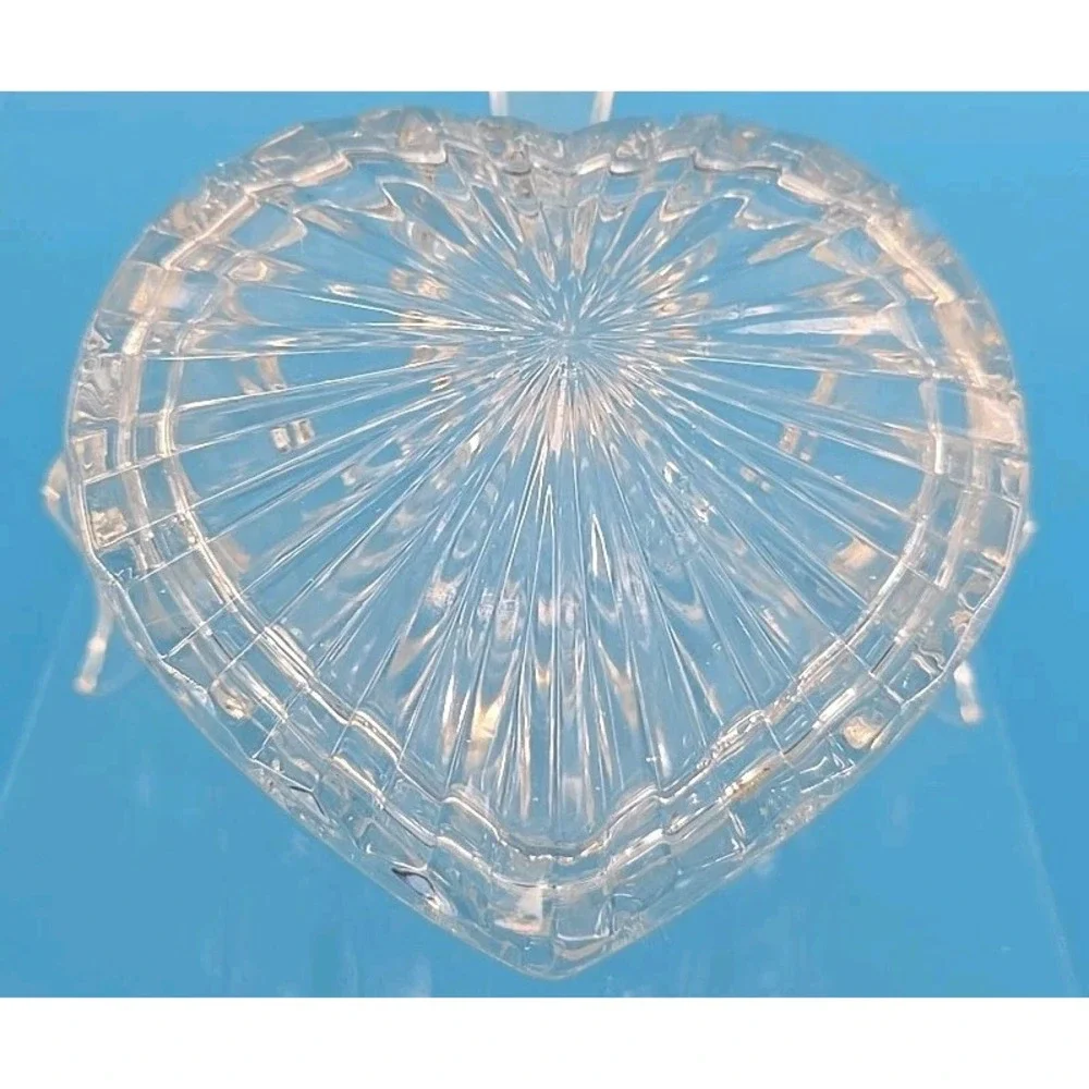 Vintage Heart Shaped Crystal Trinket Jewelry Box W/ Lid- Some‎ Small Chips
